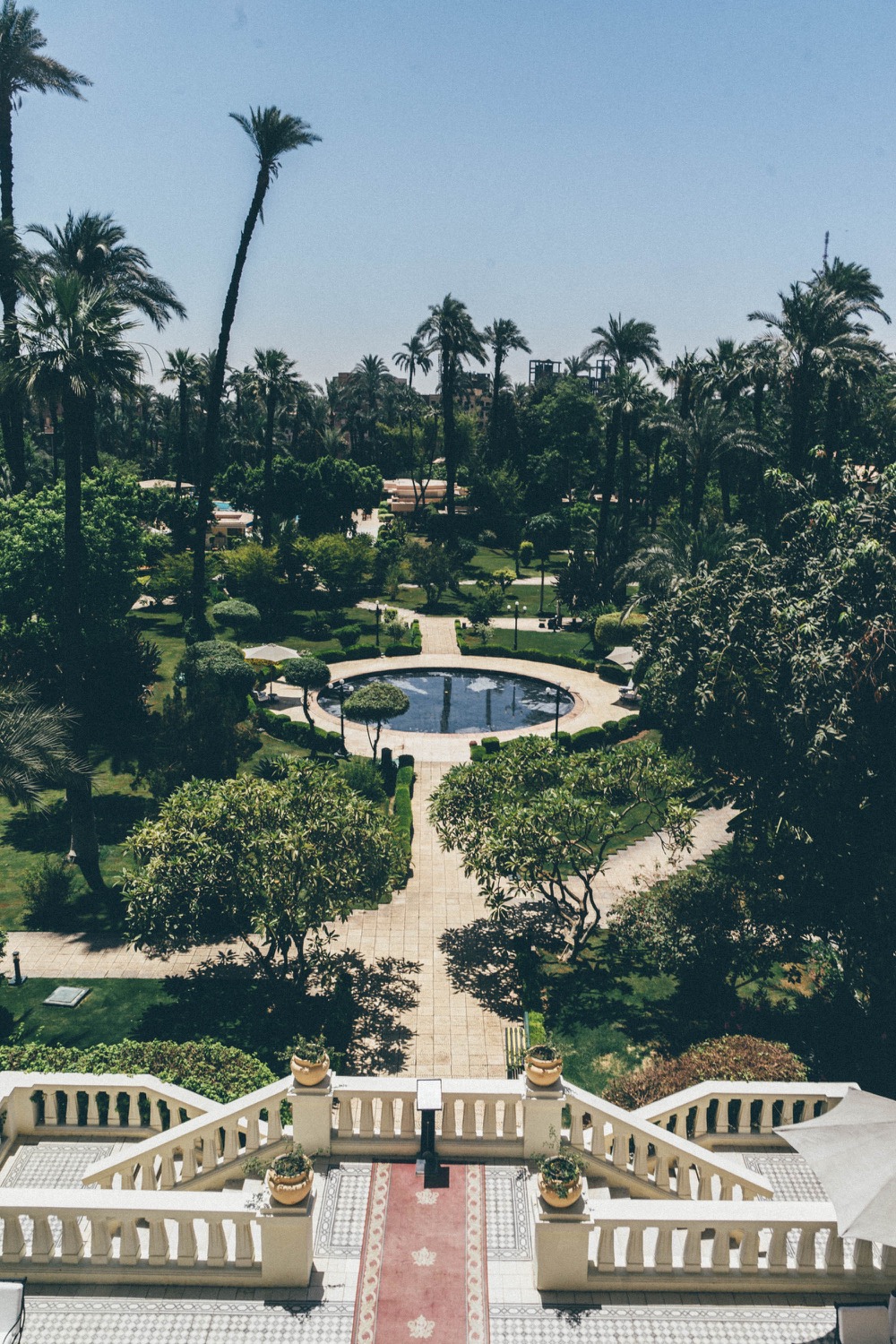 Jardin du White Palace à Luxor